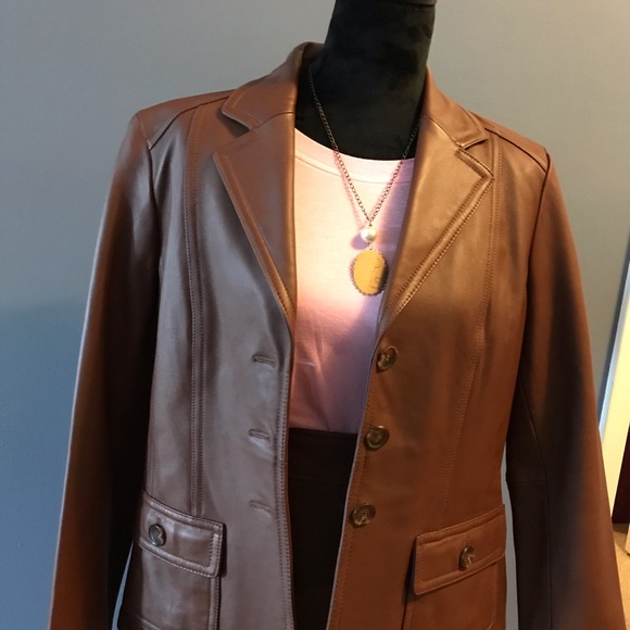 Leather jacket and skirt set - Picture 4 of 6